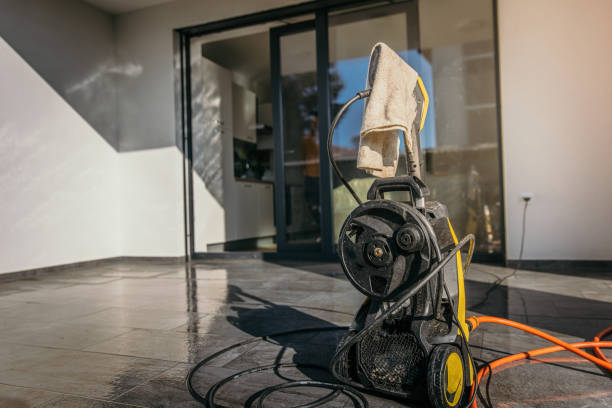 Best Animal Enclosure Cleaning  in Paynesville, MN